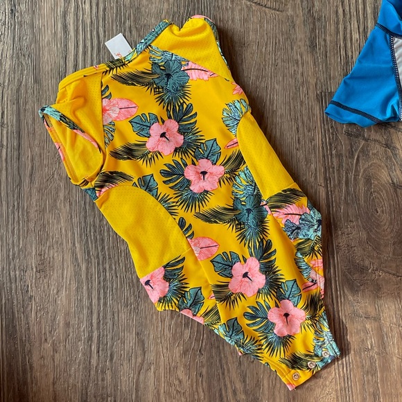 2T Cat & Jack Swimsuit - Snaps at the bottom - Picture 4 of 4